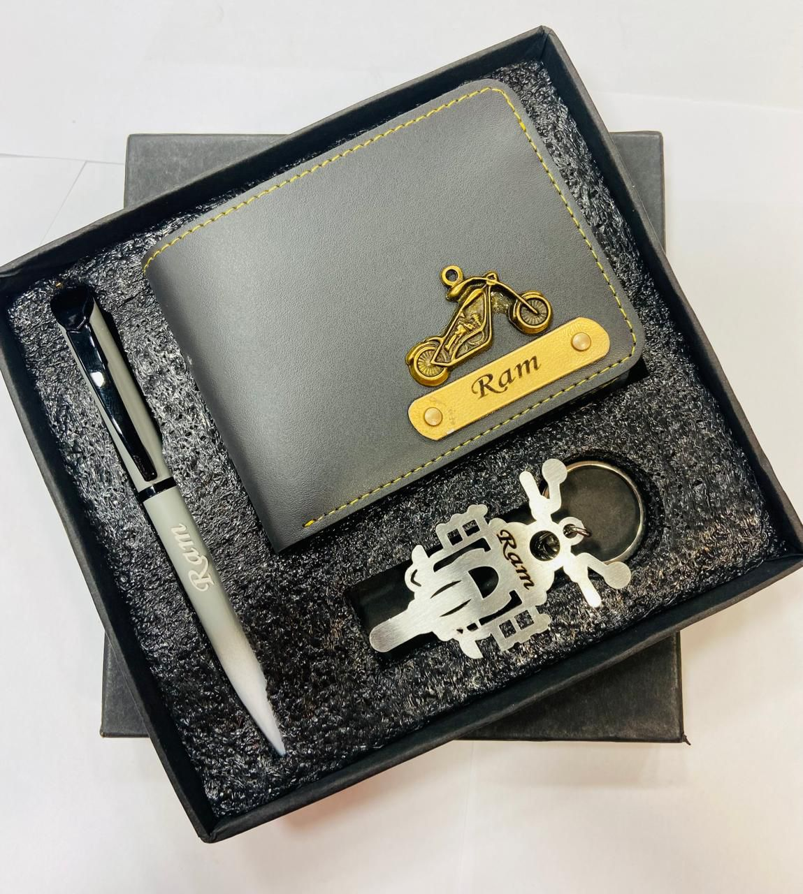 Personalized Gift Hampers for Him - sargeegifts