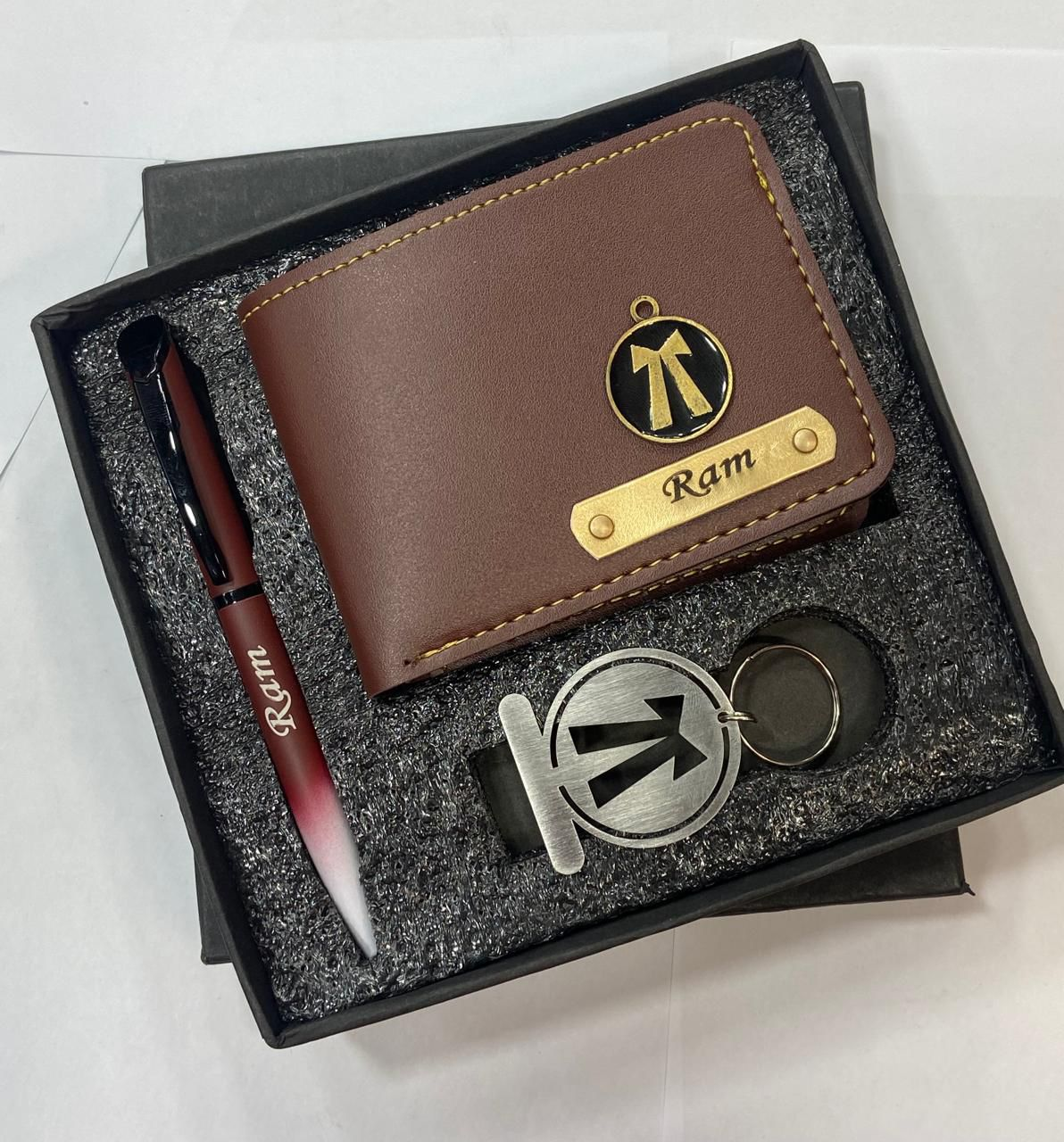 Personalized Gift Hampers for Him - sargeegifts