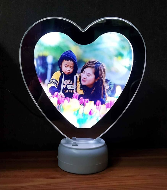 Heart Shaped LED Magic Mirror Photo Frame, 2-in-1 Vanity Mirror & Digital Picture Display, LED Light-Up Personalized Picture Decor for Bedroom & Home (Pack of 1) (Magic Mirror)