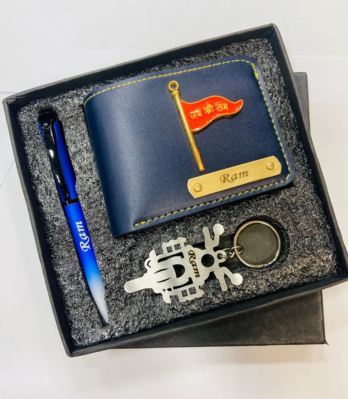 Personalized Gift Hampers for Him - sargeegifts